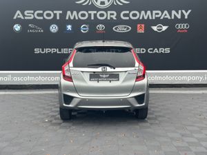 Honda Fit Hybrid - Image 4