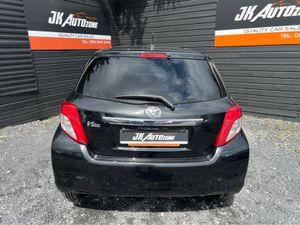 Toyota Yaris 1.0 Vitz Auto 5DR - Image 4