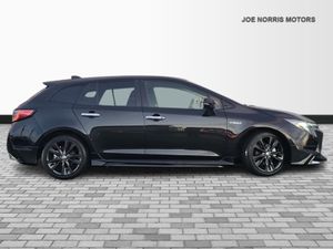 Toyota Corolla 1.8  Touring Estate Hybrid - Image 4