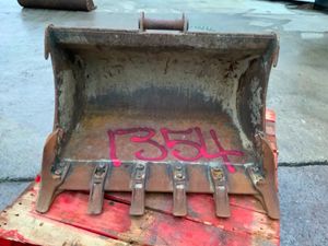 36" DIGGING BUCKET.........45mm  PINS....1354. - Image 3