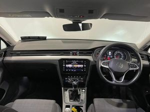 Volkswagen Passat BUSINESS 2.0 TDI MANUAL 6SPEED F - Image 3