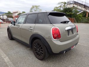 Mini Cooper 1.5 COOPER STEALTH SERIES 5DR AUTOMATI - Image 4