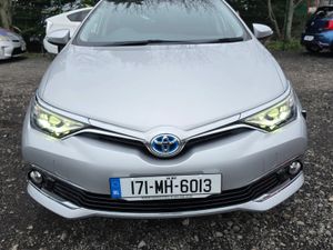 Toyota Auris Hybrid Automatic Low Miles 2017 - Image 2