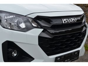 Isuzu D-Max L - Image 4