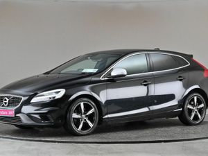 Volvo V40 2.0 D3 R-DESIGN 6SPD **FULL LEATHER**PAN - Image 4