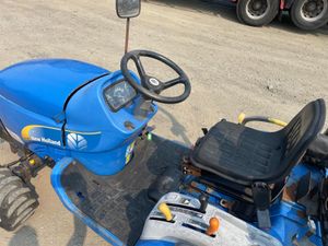 2011 New Holland TZ24D Compact Tractor - Image 4