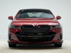 BMW 5-Series 550E M SPORT PRO XDRIVE - Image 2