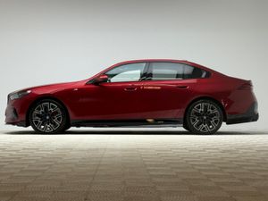 BMW 5-Series 550E M SPORT PRO XDRIVE - Image 4