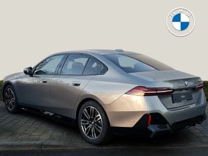 BMW 5-Series 530e M Sport Saloon - Image 2