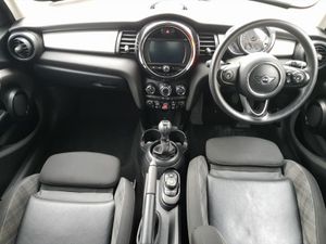 Mini Cooper Cooper - Image 4