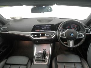 BMW 4-Series 420d M Sport Convertible - Image 4