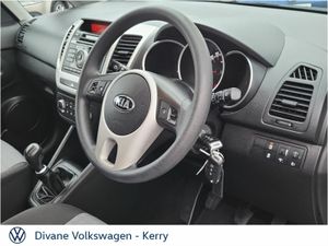 Kia Venga 1.4 PETROL - Image 4