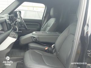 Land Rover Defender X-DYNAMIC SE D250 110 3.0 - Image 4