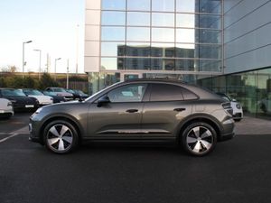 Porsche Macan Electric - Image 4