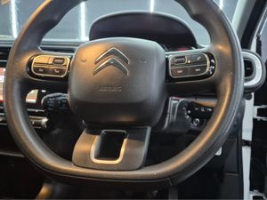 Citroen C3 FEEL EXCLUSIVE PURETECH 82 S&S 6 6.2 - Image 4