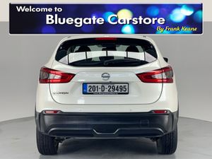 Nissan Qashqai 1.3 DIG-T ACENTA PREMIUM 160PS 5DR* - Image 4