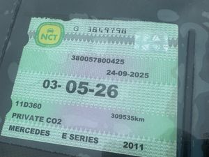 JAN SALE 🛞 Mercedes-Benz E-Class 2011 - Image 4