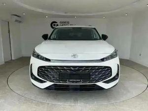 MG HS 1.5 T-GDI PHEV Trophy 5dr Auto - Image 2