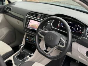 Volkswagen Tiguan 2.0 TDI 150HP Elegance DSG Sunro - Image 4