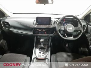 Nissan Qashqai 1.3 PET MILD HYBRID SV FULL SERVICE - Image 2