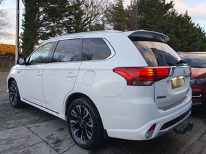 2017 MITSUBISHI OUTLANDER 2.0 GX-5H PHEV NCT 01/28 - Image 4