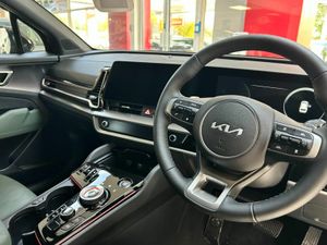 Kia Sportage HEV Automatic - Image 4