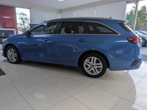 Kia Ceed Wagon 1.6 K3 Diesel - Image 2