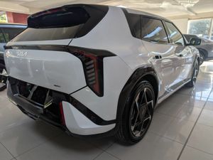 Kia EV4 GT Line Hatchback - Image 2