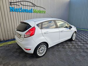 2015 Ford Fiesta TITANIUM 1.0 Petrol - Image 3