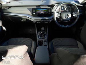 Skoda Octavia **TINY MILEAGE** AMBITION 2.0TDI 115 - Image 2