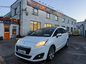 Peugeot 5008 2015 Automatic 7 seater - Image 2