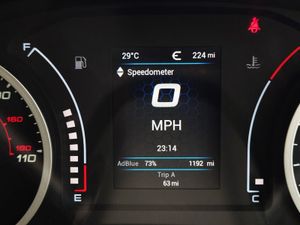 2024 Iveco Daily Medium Roof Panel Van - Image 2