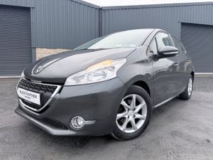 Peugeot 208 131’ Active LOW MILEAGE/T.B DONE - Image 2