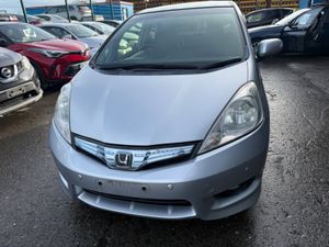 2012 Honda Fit Shuttle Hybrid / MVP Leather Spec - Image 2
