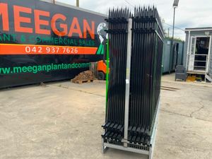 ARROW TOP METAL RAILING & POSTS.......35w. - Image 3