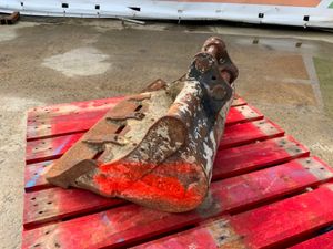 24" MINI DIGGER BUCKET......30mm PINS........30305 - Image 4