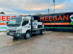 2010 MITSUBISHI CANTER CONCRETE PUMP.. - Image 3