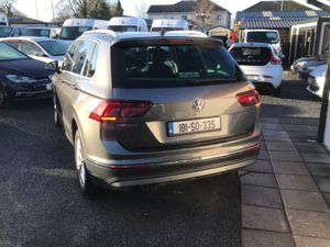 2018 Volkswagen Tiguan  2.0Tdi Highline - Image 2