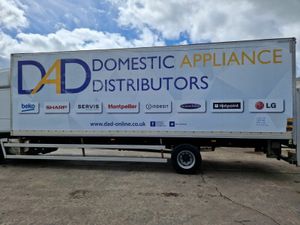 ** 2016.....27 ft ....GRP BOX  BODY for sale ** - Image 2