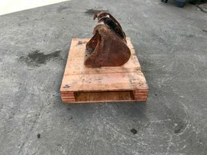 *** 12" MINI DIGGER BUCKET.....25mm PINS ** - Image 4