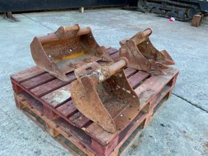 1.5t MINI DIGGER BUCKET......HARFORD HITCH...220. - Image 2