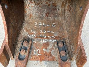 **... 12" .... MINI DIGGER BUCKET.....25mm....374- - Image 2