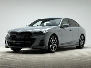 BMW 5-Series 530E M SPORT - Image 3