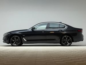 BMW 5-Series 530E SE - Image 4