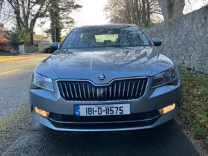 SKODA SUPERB 1.6 TDI STYLE - Image 4