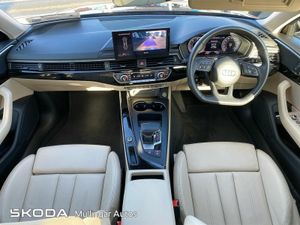 Audi A4 35 TDI 163HP Auto Full Leather SE - Image 3
