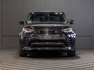 212 Land Rover Discovery R-Dynamic S 7 Seater - Image 2