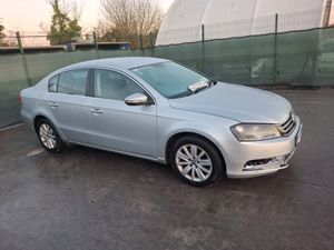 142 Volkswagen Passat  1.6 Tdi - Image 3