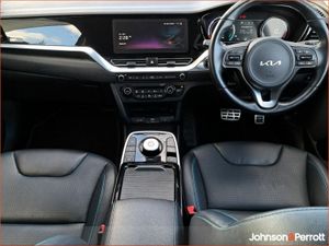 Kia e-Niro LIKE NEW CONDITION HUGE SPEC - Image 4