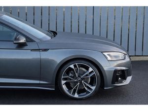 Audi A5 Only 19500 miles S-Line Black Edition Fact - Image 3